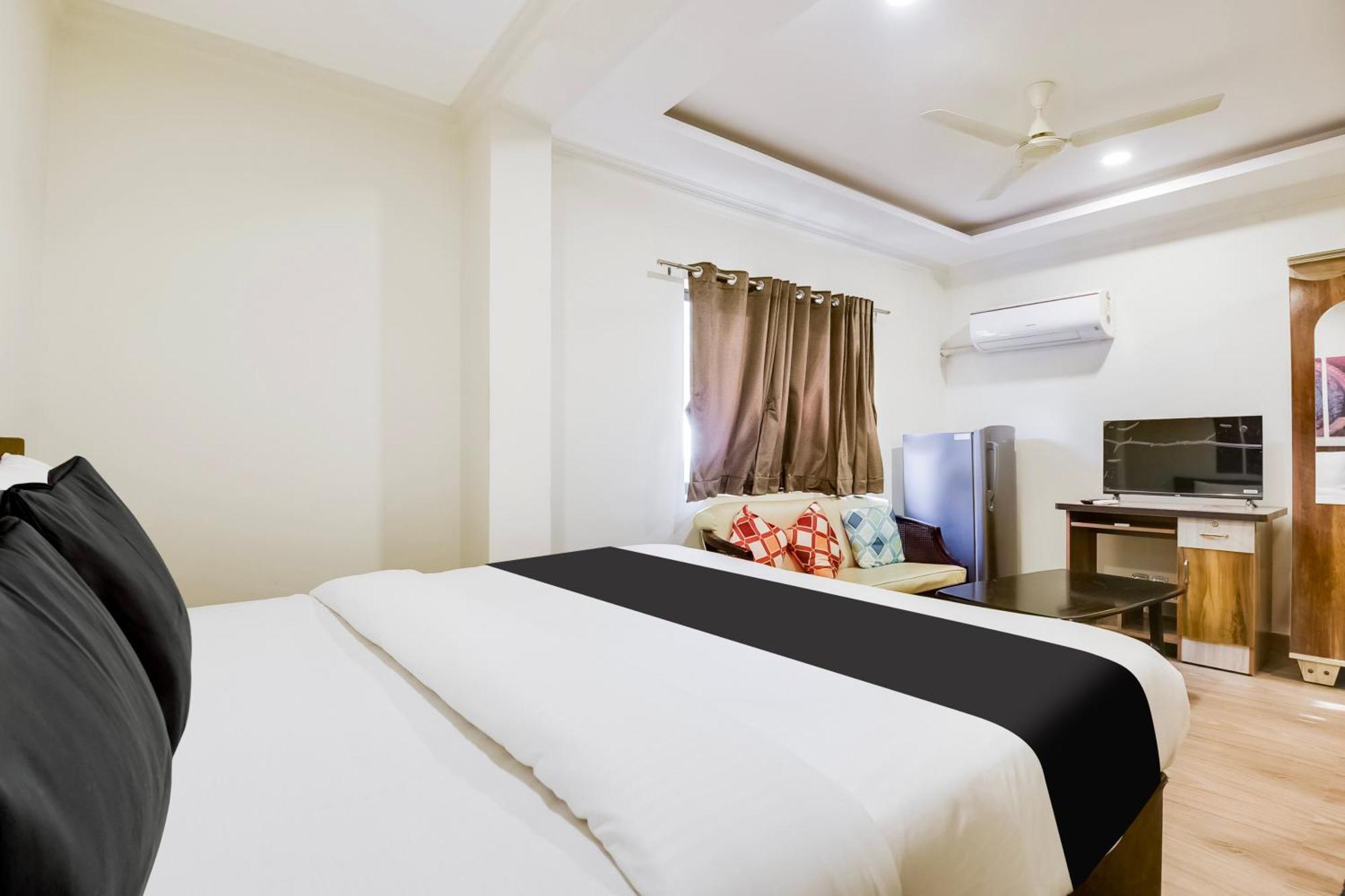 Super Hotel O Dabolim Near Goa International Airport Extérieur photo